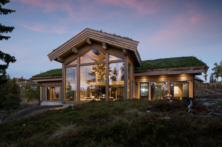 Hjem 11 Denne Lafte hytta ligger i Kvitfjell